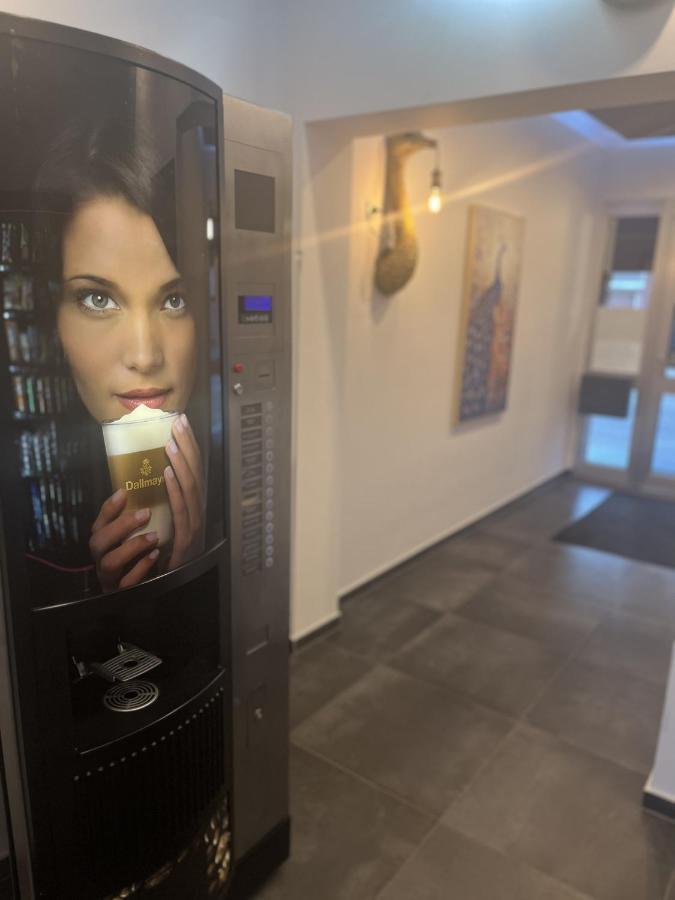 Hotel Garni メールス エクステリア 写真